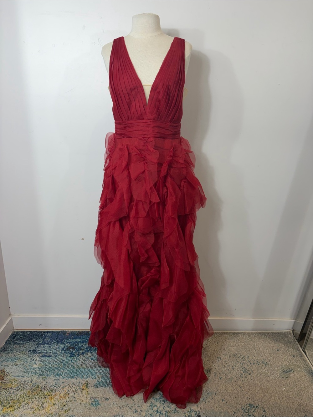 Marchesa Notte Red Silk Ruffle Gown Size 8 Deep V Formal Evening Dress